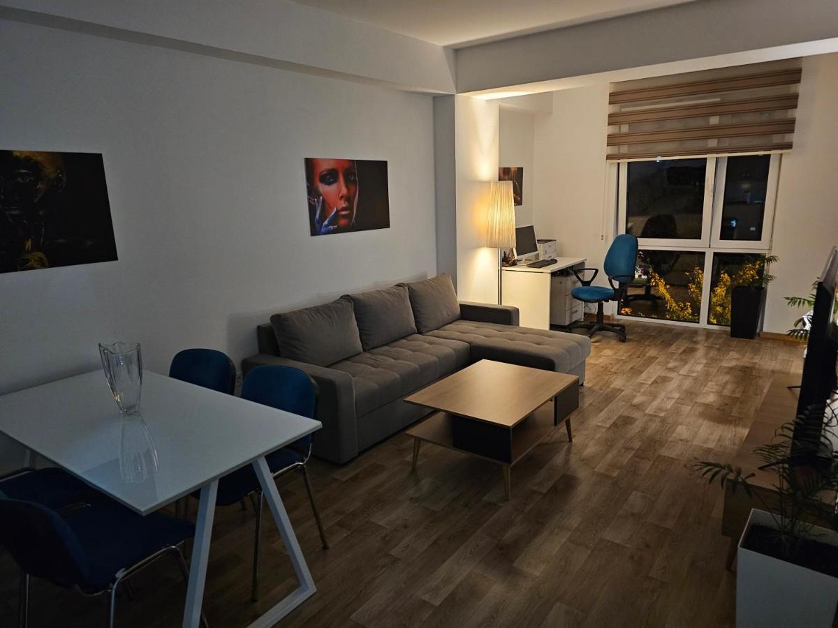 Eva'S Premium Apartments Skopje Buitenkant foto