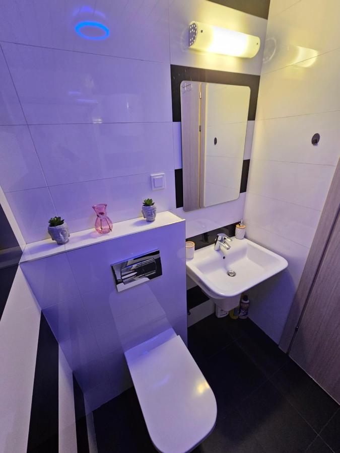 Eva'S Premium Apartments Skopje Buitenkant foto