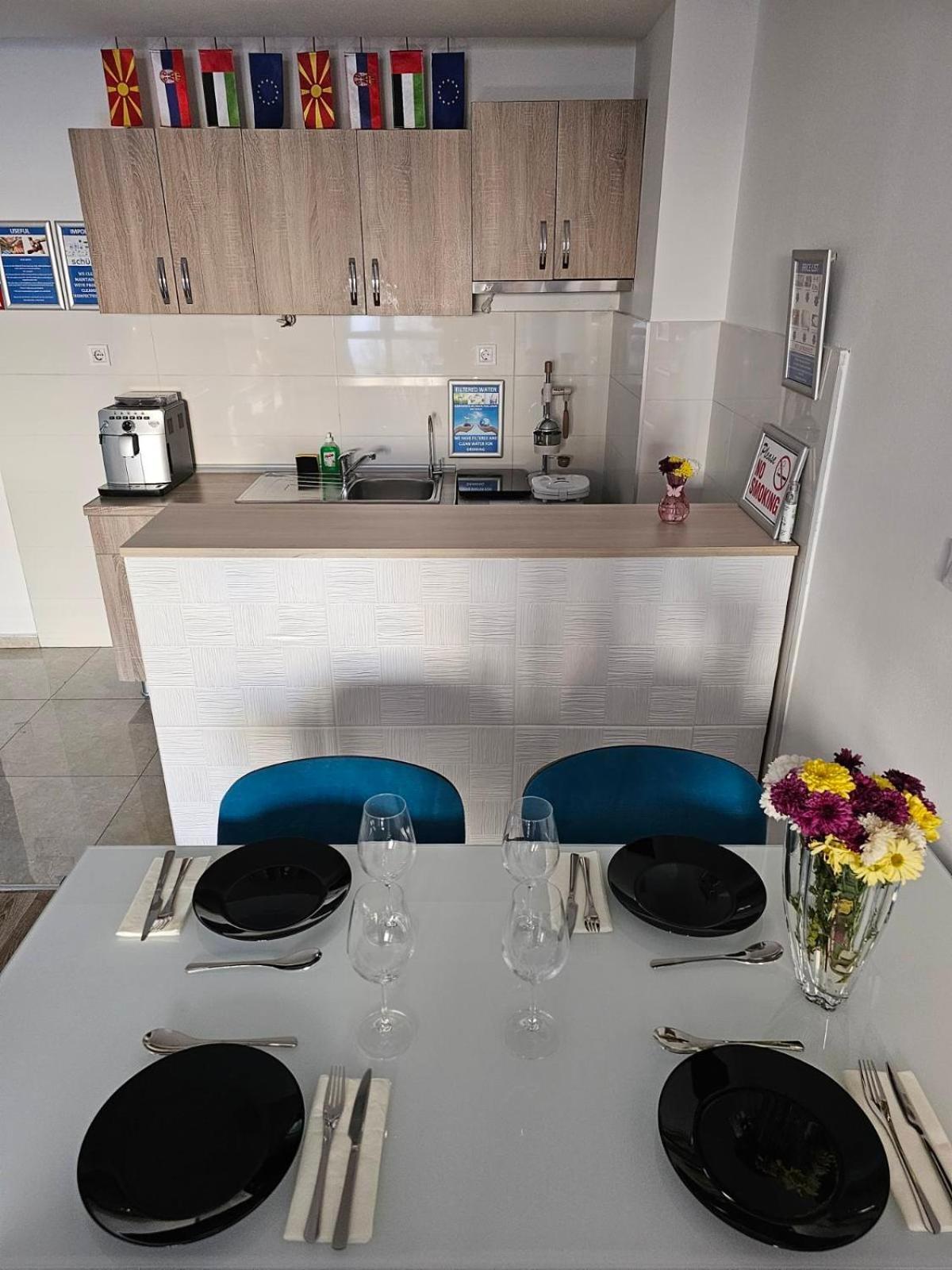 Eva'S Premium Apartments Skopje Buitenkant foto